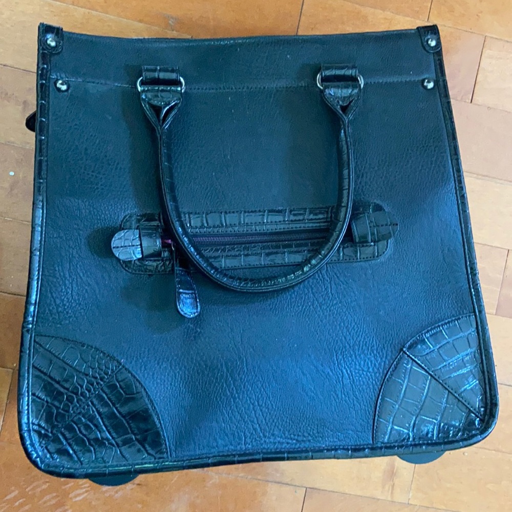 Roller tote / Laptop carry-on bag.